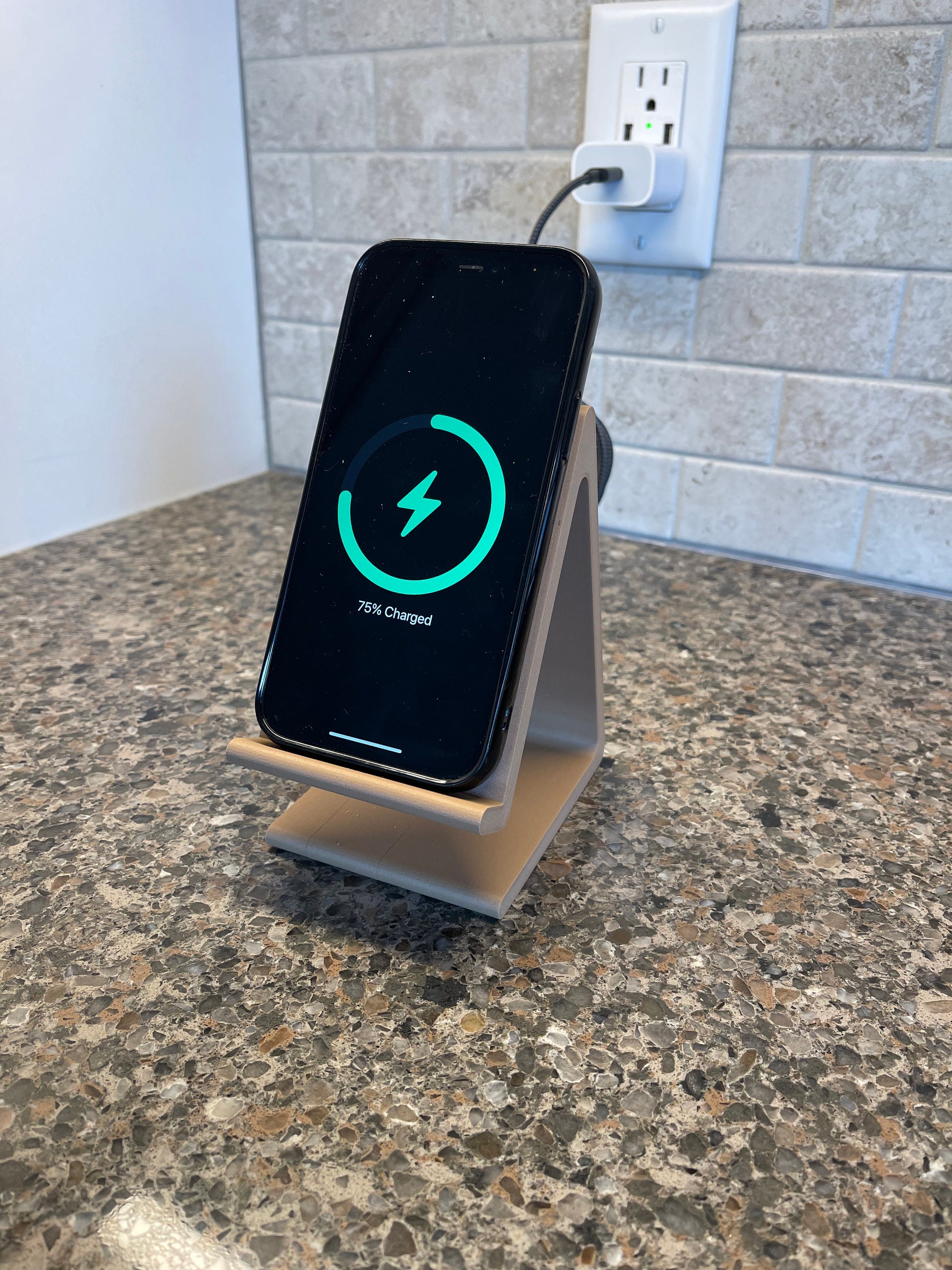 yootech wireless charger iphone 8