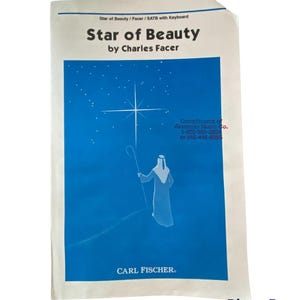 Pode incluir: Partitura musical intitulada "Star of Beauty" de Charles Facer. A capa apresenta um fundo azul com uma estrela e uma figura com um cajado. A editora é Carl Fischer.