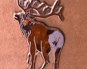 Vtg Bugling Bull Elk Enamel Lapel Pin Retro Animal Wildlife Conservation Hunting