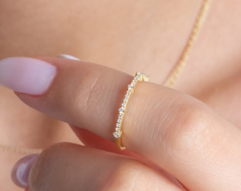 Diamond Stacking Ring / 14k Gold Round Diamond Wedding Ring / Graduation Gift  / Engagement Ring / Birthday Gift / Anniversary Gift