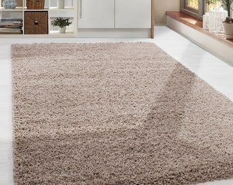 Tapis shaggy à long poils doux et confortable pour salon couleur beige