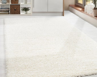 Tapis shaggy à long poils doux et confortable pour salon couleur creme