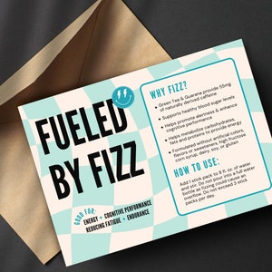 Carte Alimentée par Fizz | damier bleu sarcelle, 5 x 7 po. | Version américaine | Téléchargement numérique uniquement