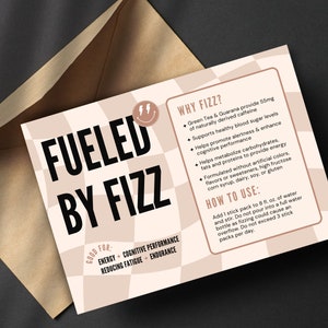 Carte Alimentée par Fizz | Damier brun, 5 x 7 pouces | Version américaine | Téléchargement numérique uniquement