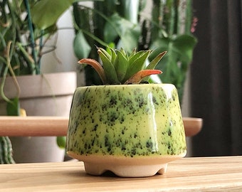 Speckled lime cone ceramic cactus pot