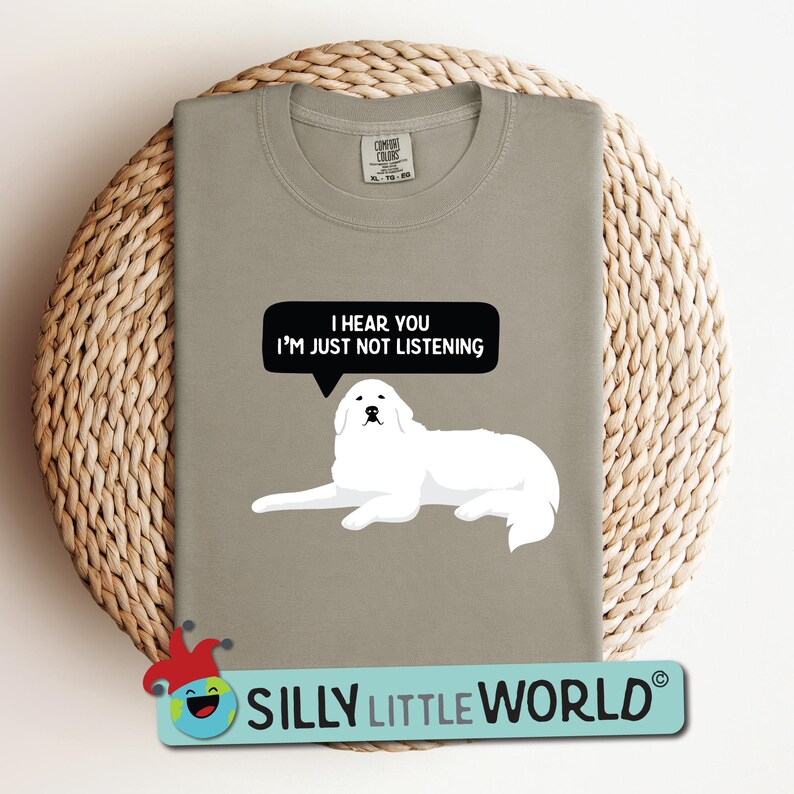 K&ouml;nnte beinhalten: Ein graues T-Shirt mit einem wei&szlig;en Hund und dem Text "Ich h&ouml;re dich, aber ich h&ouml;re nicht zu".