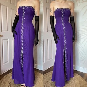 【Karen Millen】モノ テクスチャーストラップレス プロムドレス パープルのプロムドレス、ヴィンテージのストラップレスのプロム