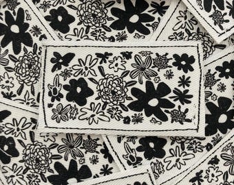 Toppa termoadesiva floreale / Design floreale intagliato a mano, stravagante, giocoso e funky per giacche, pantaloni e altro