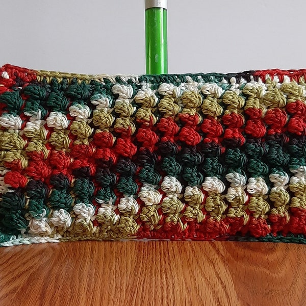 Crocheted Reusable Cover for the Swiffer Type Sweeper | Washable Red, Green & White Cotton Pad Cover for Standard Swiffer Type Floor Duster