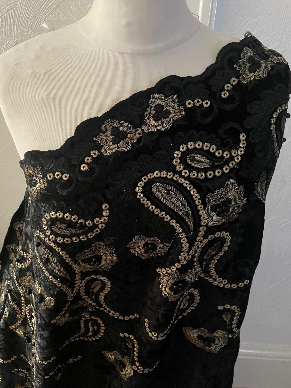 1 Meter Black Paisley Embroidered Pearl Beaded Velvet Dress