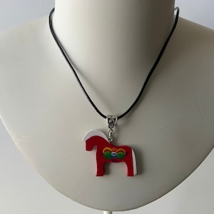Norwegian Fjord-horse Necklace - Red