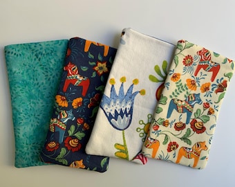 Cell-phone sleeve with Scandinavian Patterns