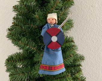 Adorno de Doncella Escudera - Morena