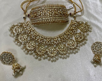 Kundan Jewelry,Kundan Choker Necklace,Sabyasachi inspired Bridal Jewelry,South Indian Jewelry,Statement Bridal Necklace with Earrings