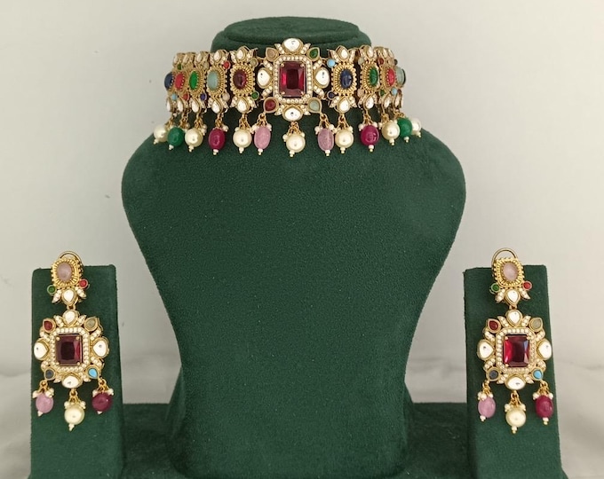 Kundan Choker Necklace with Earrings, Gold Finish Indian Jewelry