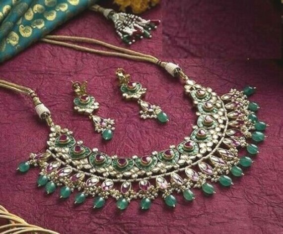 Sabyasachi necklace designs discount