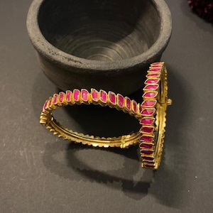 Kundan Bangles,Kundan Bracelets,Kundan Jewellery,South Indian Traditional Bangles,Indian Ethnic Bracelets,Gold Plated Bangles, Indian Bangle