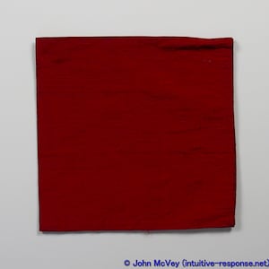 Large 100% SILK Reading Cloth 48 X 48 Cm Red