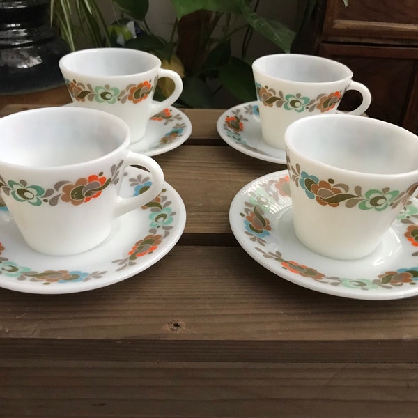 Vintage JAJ Pyrex carnaby tiempo set of 4 cup s and saucers