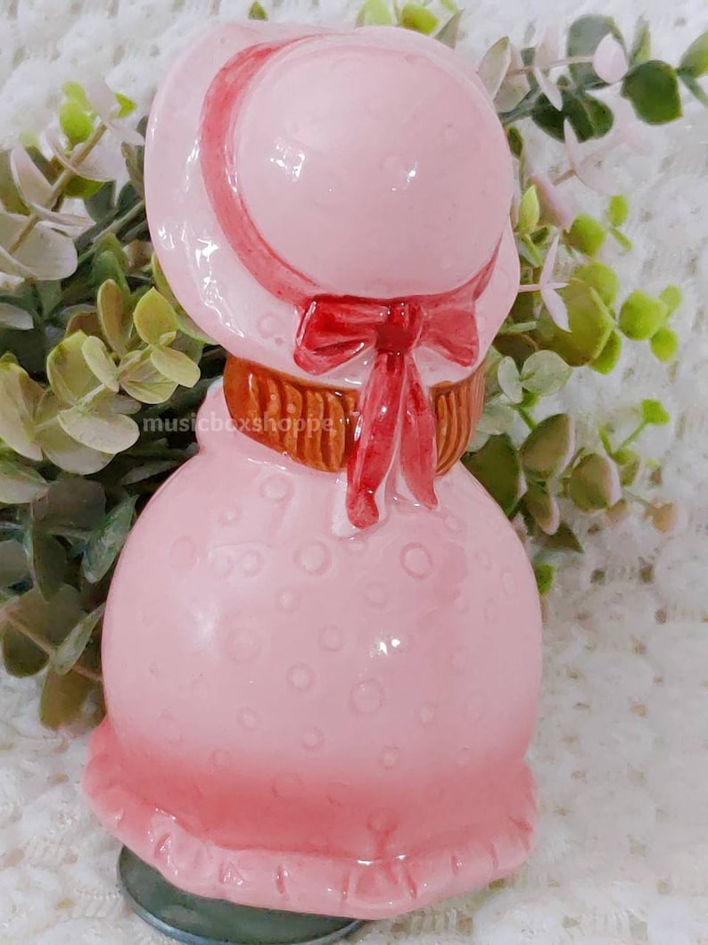 Vintage Ceramic Petite Fille aux Fleurs Musicbox My Instagram has the music tune