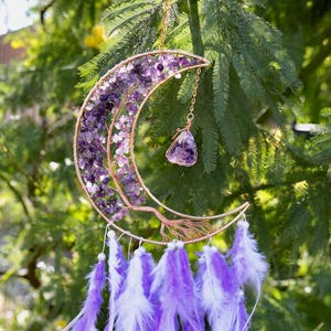 Dreamcatcher. Crescent Moon Amethyst Crystal, Enchanting Bedroom Decor. Dreamcatcher for Sweet Dreams. Home decor