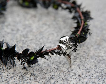 Black Raven Skull Elven Crown, fairy tiara, elven tiara, forehead tiara, black fairy crown, raven skull tiara, elven circlet, viking skull