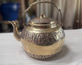 Vintage Brass Zodiac Teapot – Ornate Horoscope Tea Kettle, Mid Century Brassware