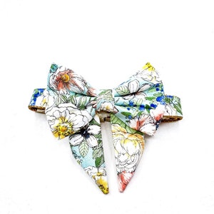 Flower Garden Dog Bow, Removable Bow for Dog Collar, Dog Accessory, Flower Print Sailor Bow, Detachable, Spring/Summer Dog, Dog Wedding