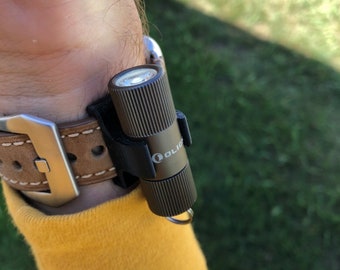 Olight i1R 2 flashlight clip for Apple Watch band! Olight Clip Accessory