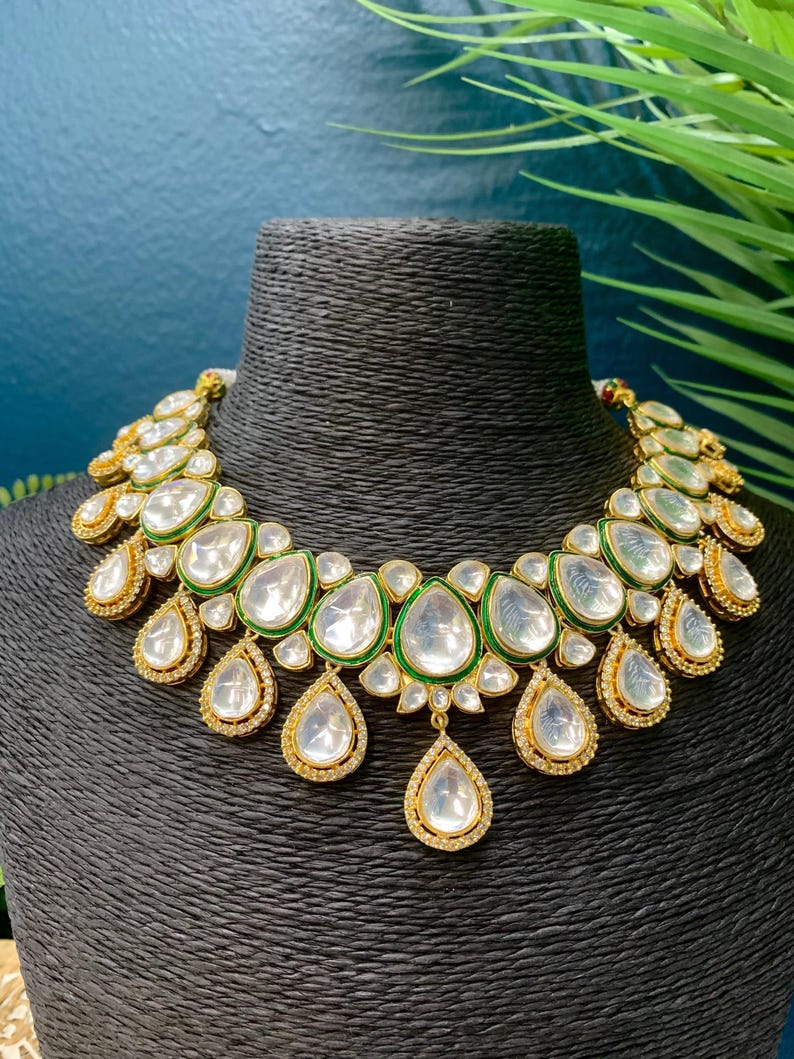 Rihana Sabyasachi inspired kundan choker necklace Gold / black