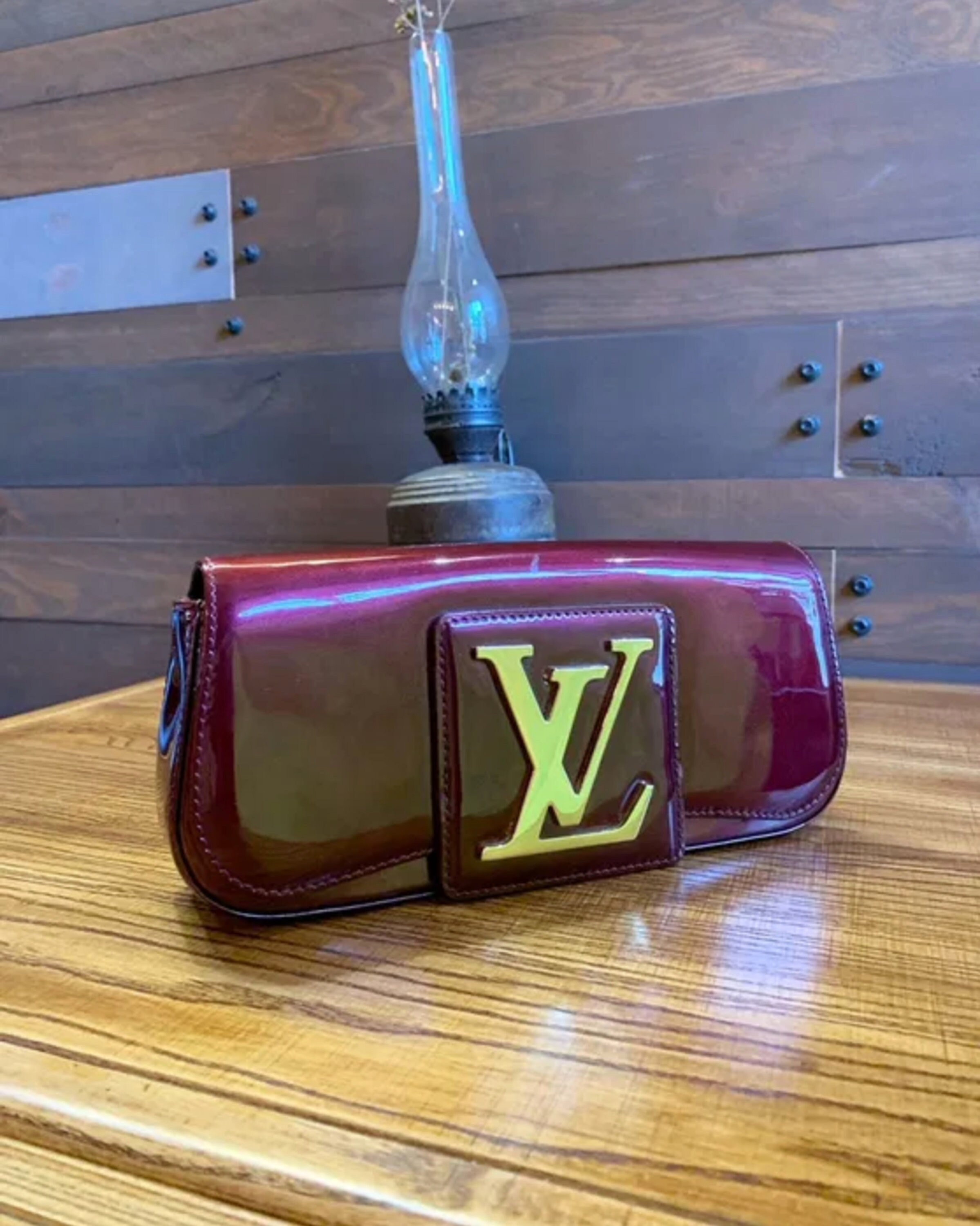 Louis Vuitton - Amarante Monogram Vernis Pochette SoBe Clutch Bag