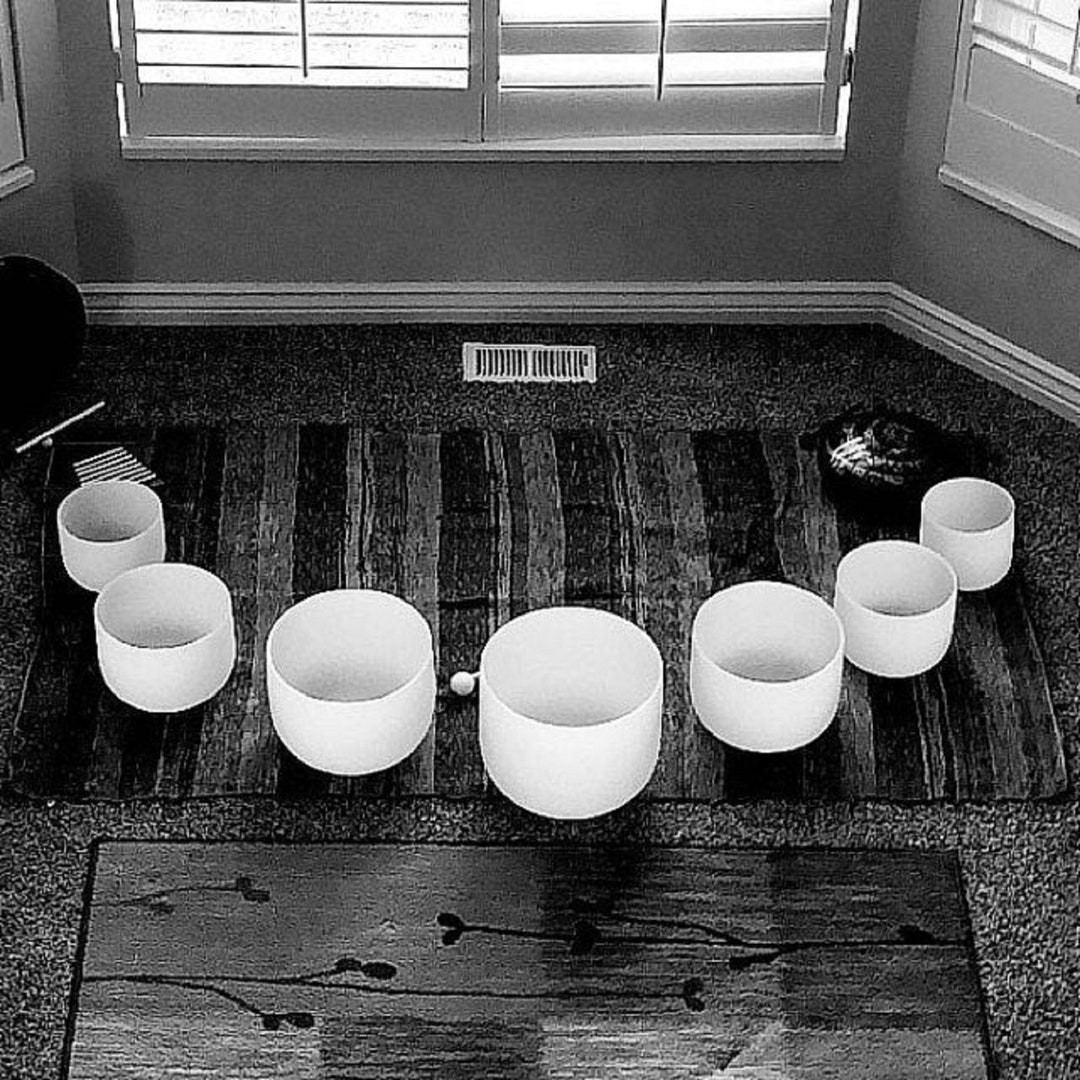 432hz Crystal Singing Bowl Set Set of Seven Quartz Crystal Healing