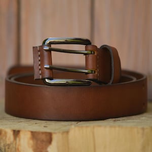 Personalisierter Ledergürtel: Doppelte Zackenschnalle, kostenlose Gravur, Weihnachtsgeschenk für Männer, Black Friday Geschenk für Männer