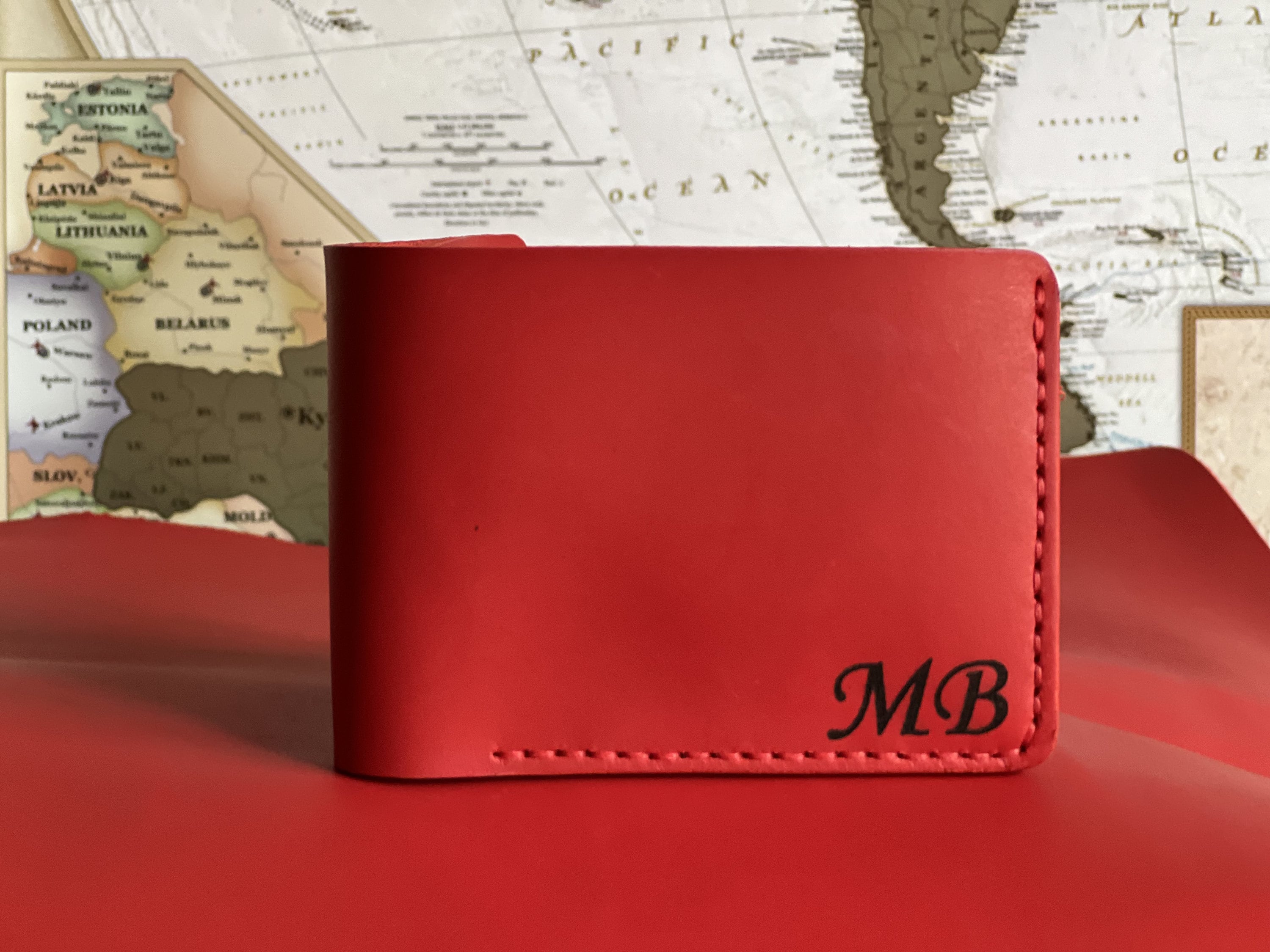 Personalized Red Leather Wallet, Father's Day Gift, Front Personalized Red Leather Wallet, Father's Day Gift, Front