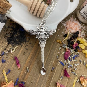 2pc Silver Bronze Bee Wire Wrap Pendant Chain Necklace Tea Honey Spices Oils Incense Beads Glitter Chronic Illness Awareness Save The Bees