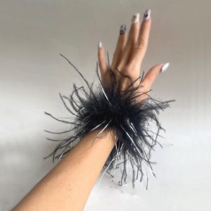 Black Glitter Feather Cuffs, Fluffy Feather Cuffs, Cocktail Party Dinner Party Feather Wristband, Glamorous Ladies Wear, Gift for Her