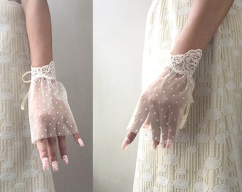 Ivory Lace Gloves Tea Party Garden Party Birthday Party, Lace Cuff Bracelet, Bridal Fingerless Gloves, Lace Mittens for Bride