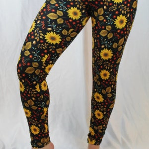 Red Polka Dot Sunflower Women's Leggings