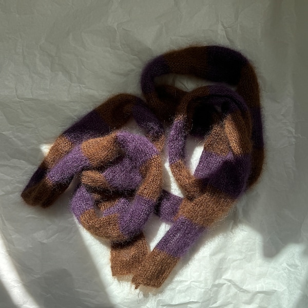Sciarpa sottile e soffice in seta mohair - sottile e lunga - strisce viola e marroni - accessorio versatile - morbida sciarpa lavorata a maglia