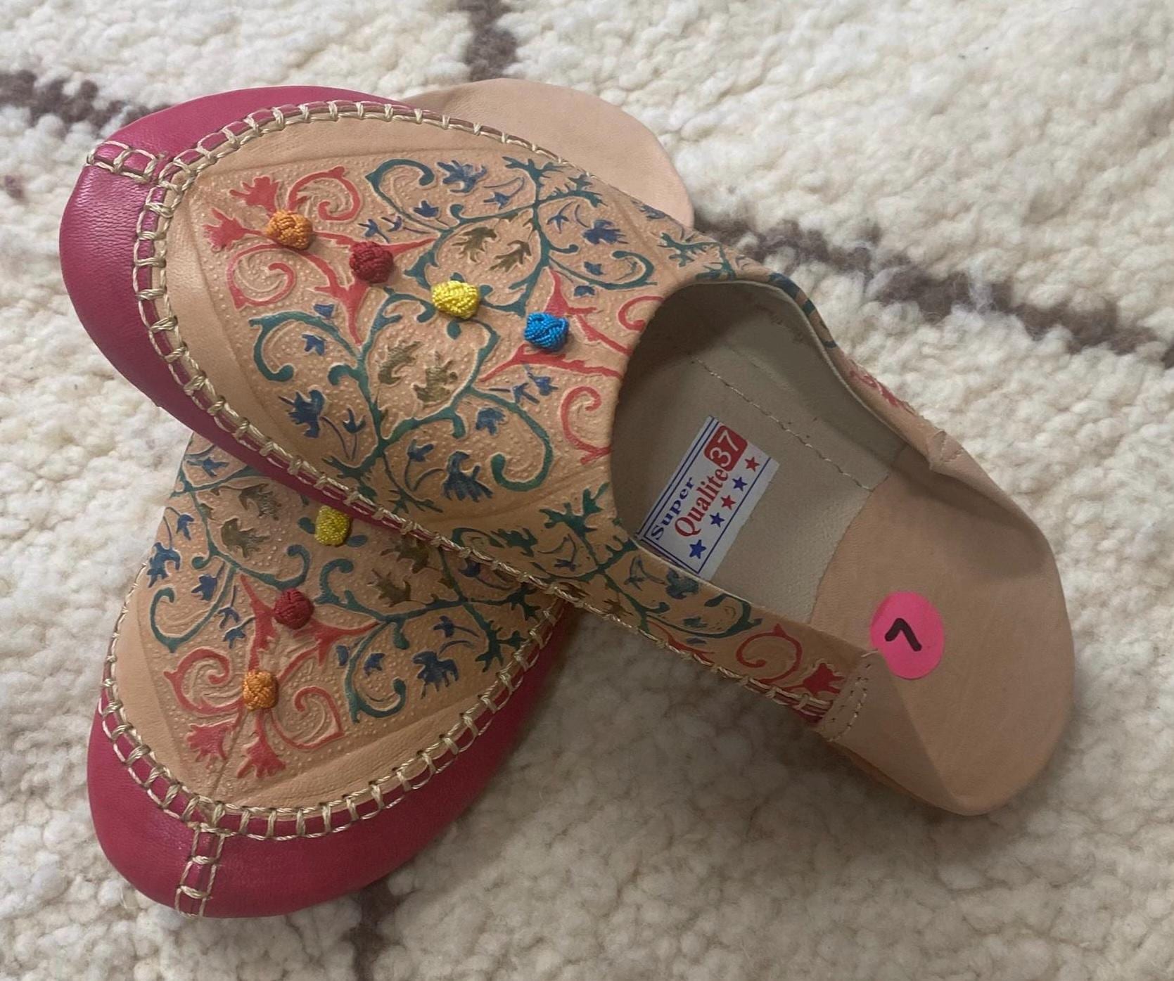 Moroccan leather women slippers/babouche/ handmade by artisans in Fes /pink/Red /37EU