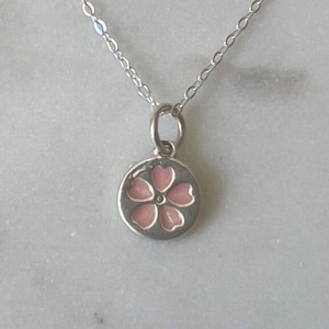 Collar de corazón de plata de ley: colgante de flor rosa, cadena delicada