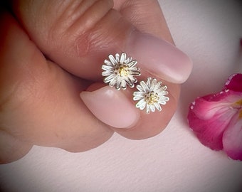 Sterling Silver Daisy Stud Earrings: Gold Plated Flower Earrings (9x9mm)