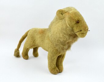 Beautiful Antique Steiff Lion called Clarence