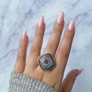 Fordite verstelbare ring / 925 sterlingzilveren ring / genezende edelsteen / cadeaus voor haar / kussencabine / Fordite / statement Fordite-ringen