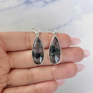 Moss Agate Earring / 925 Sterling Silver Earring / Healing Gemstone / Moss Agate Jewelry / Gifts for her / Pear Cab / Moss Agate Earrings