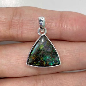 Ammolite Pendant / 925 Sterling Silver Pendant / Healing Gemstone / Gift for her / Trillion / Ammolite Jewelry / Statement Ammolite Pendant