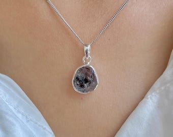 Herkimer Diamond Pendant / 925 Sterling Silver / Healing Gemstone / Gifts for her / Fancy Cut / Herkimer Diamond Jewelry / Statement Pendant