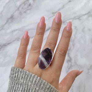 Amethyst Lace Agate Adjustable Ring / 925 Sterling Silver / Healing Gemstone / Gifts for her / Oval Cab / Statement Amethyst Lace Agate Ring