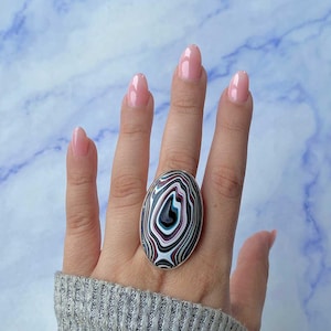 Fordite verstelbare ring / 925 sterlingzilveren ring / genezende edelsteen / cadeaus voor haar / Fordite / ovale cabine / statement Fordite-ring