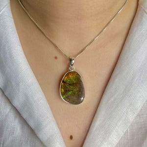 Ammolite Pendant / 925 Sterling Silver Pendant / Healing Gemstone / Gifts for her / Fancy Cab / Ammolite / Statement Ammolite Pendants